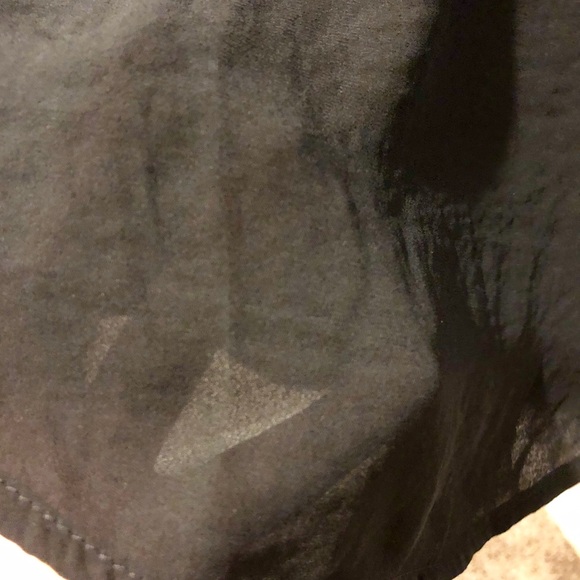 Black high low tank top with fringe detail - Picture 4 of 6